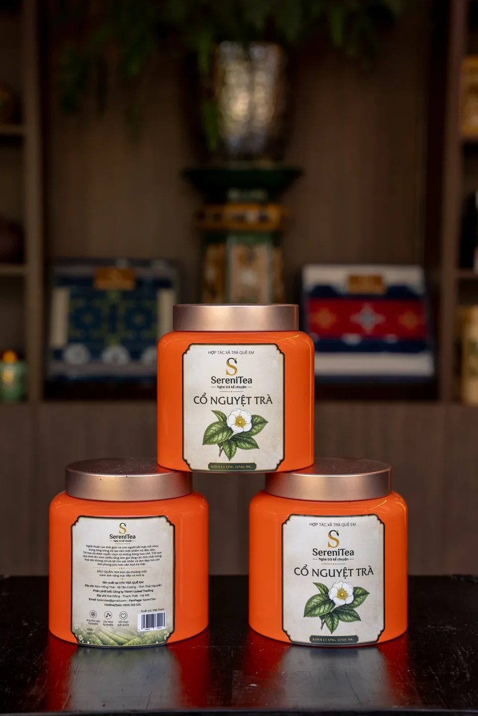 Hộp Cổ Nguyệt Trà SereniTea trong ảnh bố cục dọc